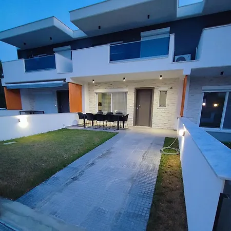 Paradise -nola 1 * Nikiti (Sithonia)